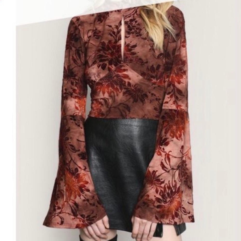Somedays lovin velvet set